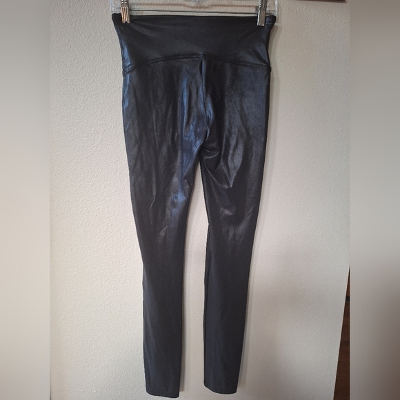 Spanx Womens Black Faux Leather Leggings Size M - Picture 5 of 5